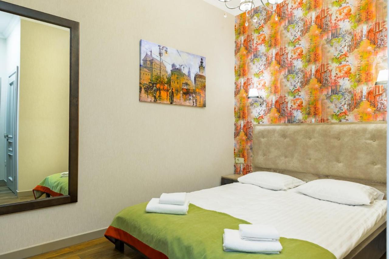 Mini Hotel Barvy Lvova On Horodotska St. Exterior photo
