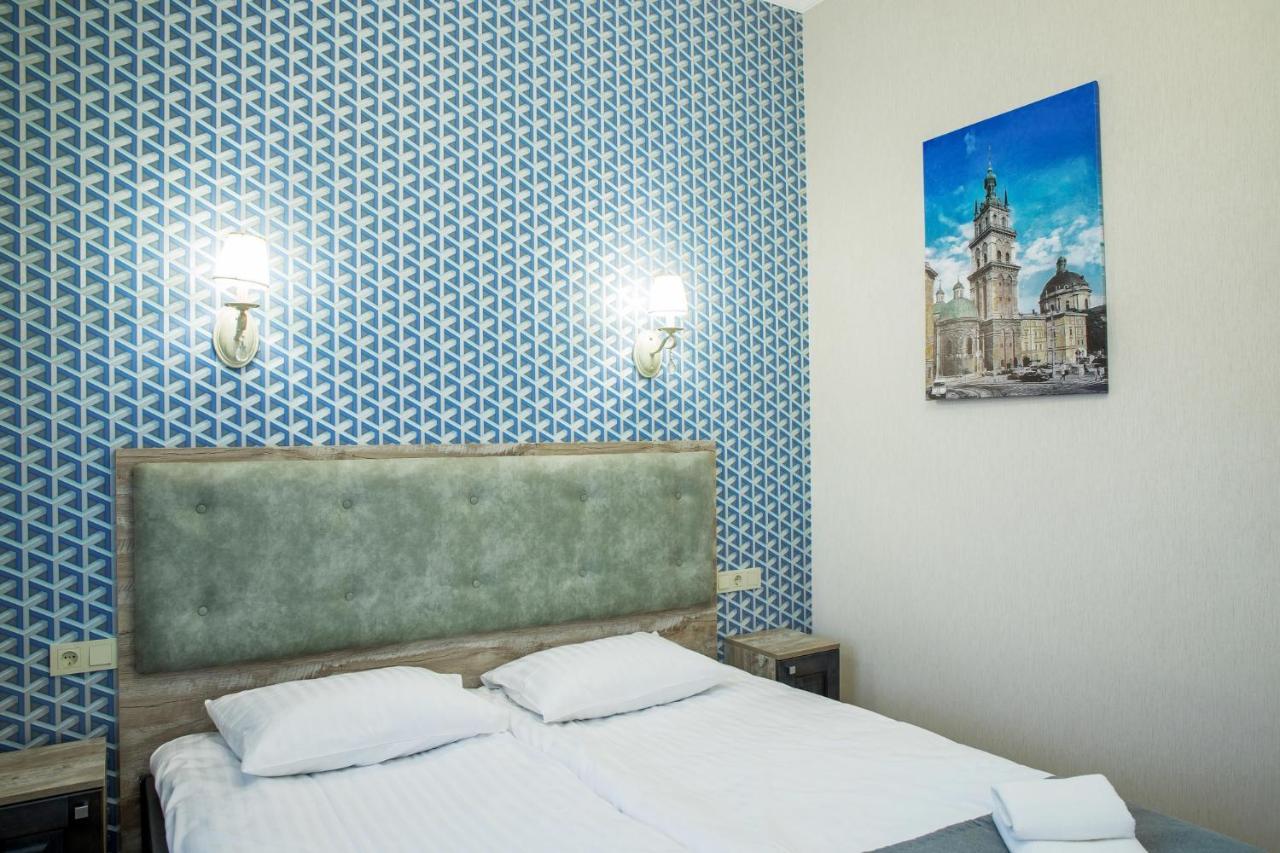 Mini Hotel Barvy Lvova On Horodotska St. Exterior photo